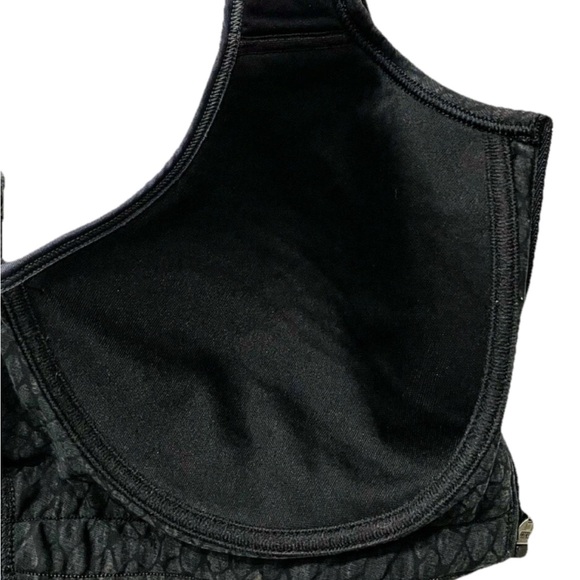 Under Armour High Impact Sports Bra XS Black Front Zip Crossback Reptile Print - Picture 7 of 7